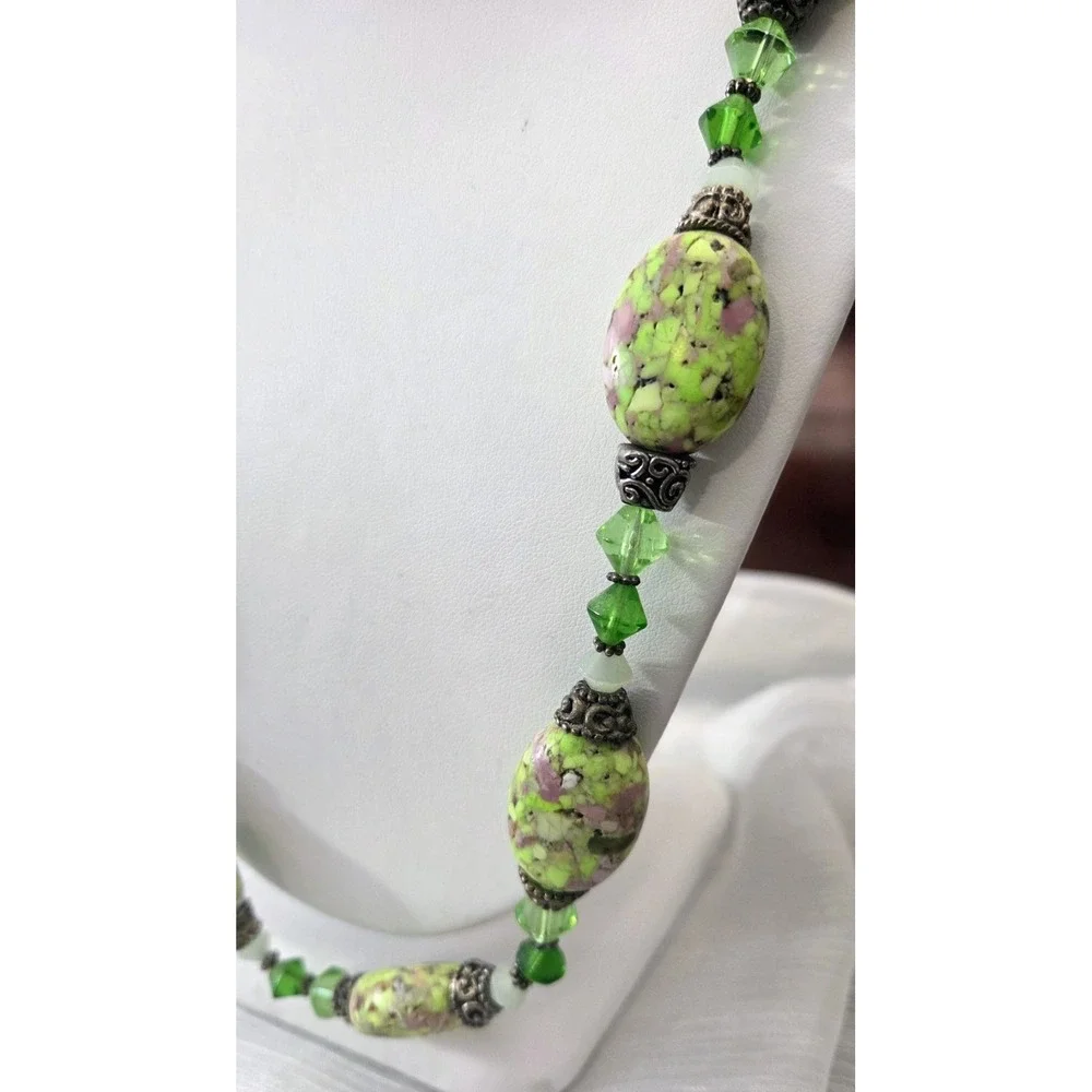 Vtg Natural Lime Turquoise Beads Beaded Necklace Crystals‎ Cap Accents Spacers